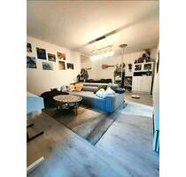 Modernisierte 2-Zimmer-Wohnung mit EBK und Balkon - Nürnberg Gleißhammer