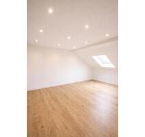 3-Zimmer Wohnung - *ERSTBEZUG nach energetischer Kernsanierung* - Hof Altstadt