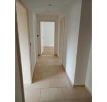 Erdgeschosswohnung 3 Zimmer Wohnung Traunreut mit Stellplatz