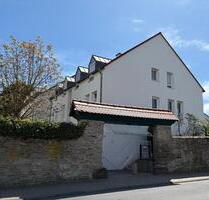 Erstbezug nach Sanierung - Helle 3‑Zimmer mit EBK, Loggia & 2 TGs - Liederbach am Taunus