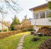 Hochwertig sanierte 2-Zimmer-Wohnung mit Terrasse & Garten - Stuttgart Sillenbuch