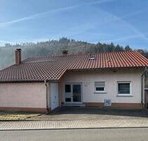 Haus mit Einliegerwohnung - 329.000,00&nbsp;EUR Kaufpreis, ca.&nbsp; 231,00&nbsp;m&sup2; in Zwingenberg (PLZ: 69439)