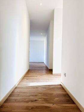 Foto - Erstbezug mit Haus-im-Haus-Charakter 