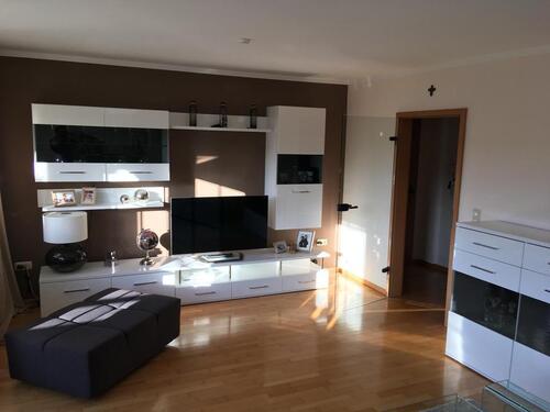 Foto - 3-Zimmer-Wohnung mit Balkon und Garage
