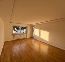 3-Zi.-Whg. Traunstein – Neu renoviert, Balkon, Stellplatz