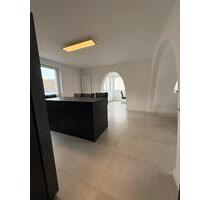 170 qm Wohnung in Hardegsen über 2 Etagen mit EBK und 2 Bäder - Göttingen Nordstadt