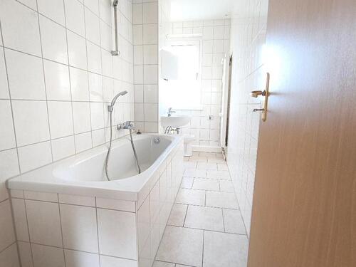 Foto - 3 Zimmer Etagenwohnung zur Miete in Bernburg (Saale)