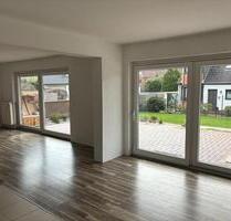 4.5 Zimmer, Terrasse, Garten & Garage in Mahndorf - Bremen Hemelingen