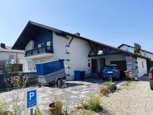 Foto - Einfamilienhaus in Osterhofen Zentrumsnahes voll unterkellert
