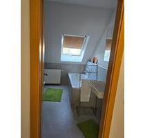 Gemütliche 2,5 -Zimmer Dachgeschosswohnung - Moers Rheinkamp