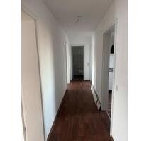 Helle 4-Zimmer-DG-Wohnung, 2 Balkone in GünzburgDeffingen