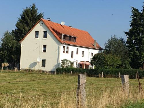 Foto - Ich vermiete eine teilrenovierte Wohnung m. Terrasse zum 01.07.26