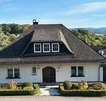 Freistehendes Einfamilienhaus mit Einliegerwohnung - Balve