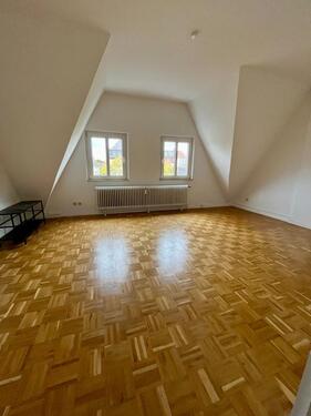 Foto - Lichtdurchflutetes Dachgeschoss-Loft mit hohen Deck