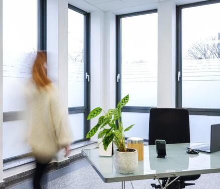 Foto - Kompaktes All-in-Büro – ideal für deinen Business-Start!