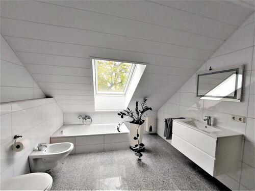 Foto - Attraktive 3-Zimmerwohnung mit Balkon und Einbauküche in Hanau Klein-Auheim