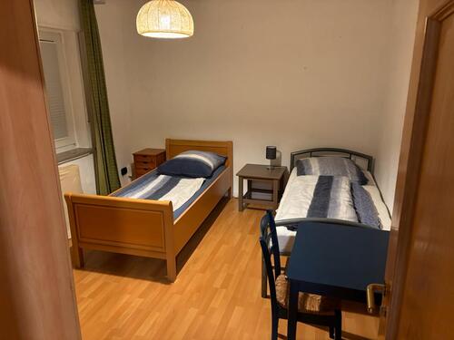 Foto - Komplettes Haus Monteurzimmer - 18,00 EUR Kaltmiete,