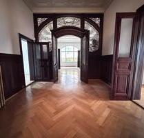 Schöner Wohnen: weitläufige 6-Zimmer-Wohnung - Leipzig Mitte