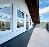 FREIRAUM4 +++ Geräumige Dachgeschosswohnung mit Balkon und Aussicht ! - Neunkirchen