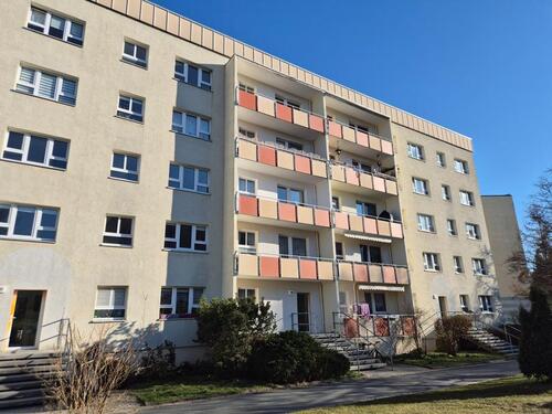 Foto - Familien und WGs aufgepasst - geräumige 6-R-Wohnung in Kirchberg