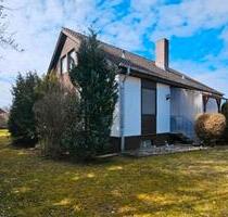 Freistehendes Einfamilienhaus mit großem Garten und ruhiger Lage - Gundelsheim