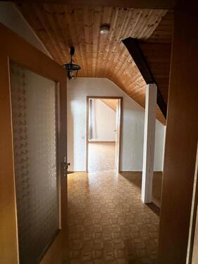 Foto - Schöne 2 Zimmer Wohnung mit 80qm2 zu vermieten