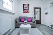Foto - Voll-Möblierte 2 Zimmer Wohn., 16m² Terrasse, U-Bahn in der Nähe