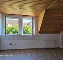 3 ZKB, 77 qm, DG, Tageslichtbad mit Badewanne in Ebertsheim