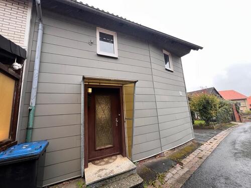 Foto - Charmantes Einfamilienhaus - 65m² - 3 Zimmer - frisch renoviert - in schöner Lage in Steinlah