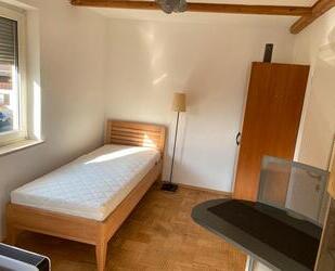 Zimmer Frauen WG - 750,00&nbsp;EUR Kaltmiete, ca.&nbsp; 10,00&nbsp;m&sup2; in Geretsried (PLZ: 82538)