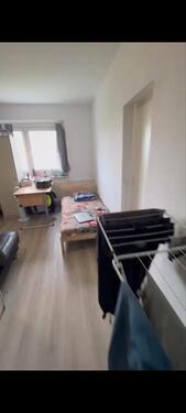 Foto - Einzelbett in einer Wohngemeinschaft