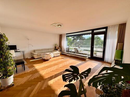 Foto - PROVISIONSFREI: 4-Zi.-ETW · 121 m² · 2 Loggien · Aufzug