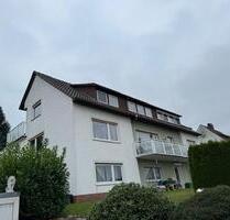 große, gepflegte 4 ZKB mit Balkon und Garage in ruhiger Lage von Staufenberg Benterode zu vermieten