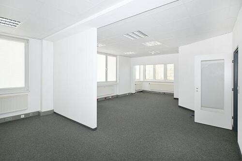 Foto - Hannover - Lehrte: Moderne Bürofläche mit guter Ausstattung!