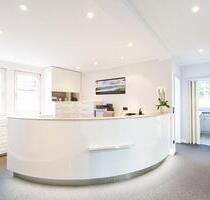 Praxisräume Friseursalon Physiotherapie Apotheke etc. - Leun