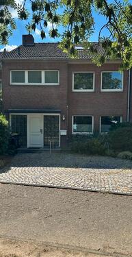 Foto - Attraktives, vollständig renoviertes Reihenmittelhaus mit Garten