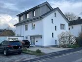 Foto - Geräumiges Haus zur Miete - 2.340,00&nbsp;EUR Kaltmiete, ca.&nbsp; 180,00&nbsp;m&sup2;