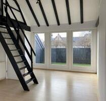 Moderne Maisonette Wohnung mit Balkon: zentral in Krefeld Moderne Maisonette Wohnung mit Balkon: zentral in Krefeld