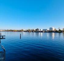 **Rarität: Bootshaus mit Steg u. Garten in Schwerin **