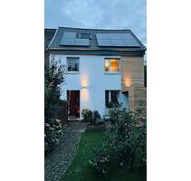 Modernisiertes Altbauhaus in Meerbusch-Strümp | 159 m² | 7 Zi.