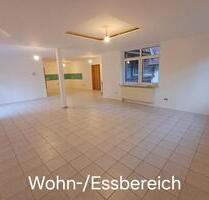 Helle, barrierefreie Wohnung in Sandhatten Garten+Kaminanschl.