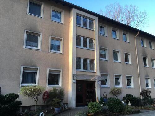Foto - Bei VIVAWEST die Sonnenstrahlen auf dem eigenen Balkon genießen.