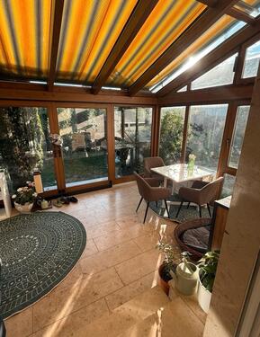 Foto - 2,5 Zimmerwohnung mit Wintergarten und Garten