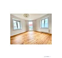 Superschöne sehr helle 2-Zimmer-Wohnung mit riesiger Holzterrasse - Ottobeuren