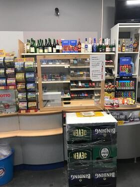 Foto - Einzelhandelsgeschäft mit Lotto und Packetshop im Nordend