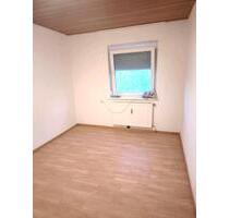 WG Zimmer in Zuffenhausen - 500,00&nbsp;EUR Kaltmiete, ca.&nbsp; 18,00&nbsp;m&sup2; in Stuttgart (PLZ: 70327) Luginsland