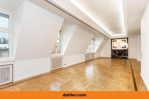 Foto - Großzügige Dachgeschosswohnung mit Aufdachterrasse und Weitblick