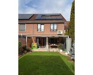 Schönes Haus zu verkaufen in Herne mit Sauna, Solaranlage, Klima