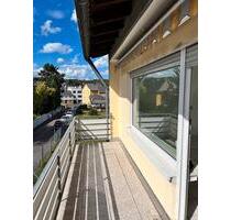 Helle Wohnung, 3 ZKB mit Balkon - Neuwied Block