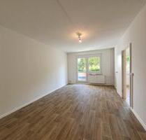 ***Grün, ruhig, familienfreundlich – 3 Zimmer-Wohnung mit Balkon nahe Kulkwitzer See*** - Leipzig Lausen-Grünau